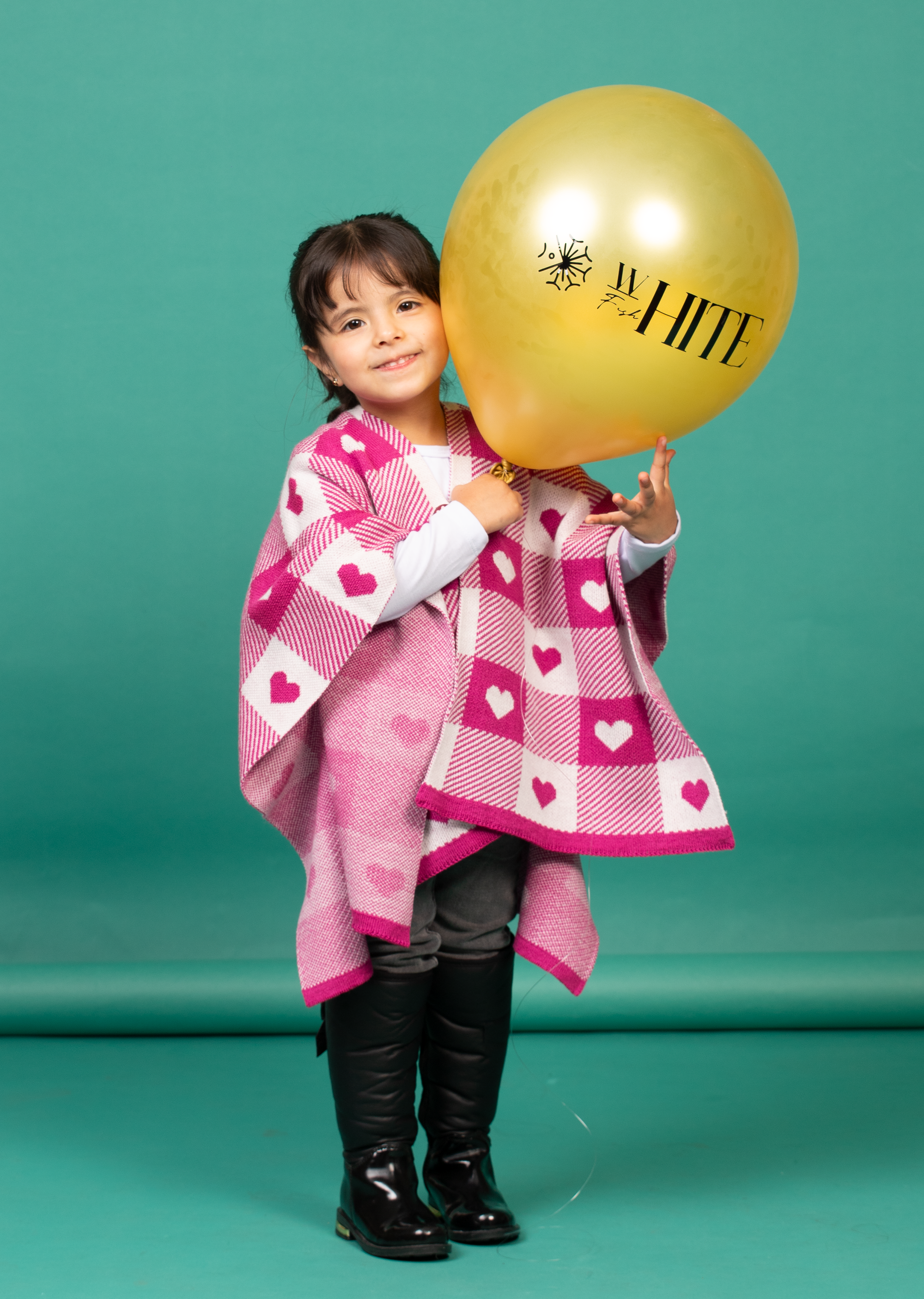 Ruana corazón niña